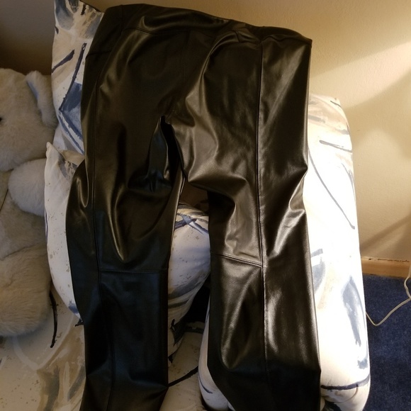 Faux leggings - Picture 2 of 4